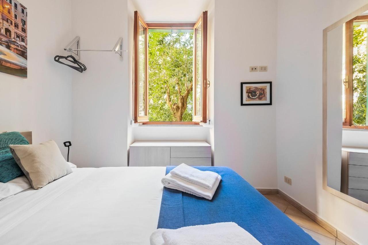 Apartment Vivy Vatican House By Halldis Rom